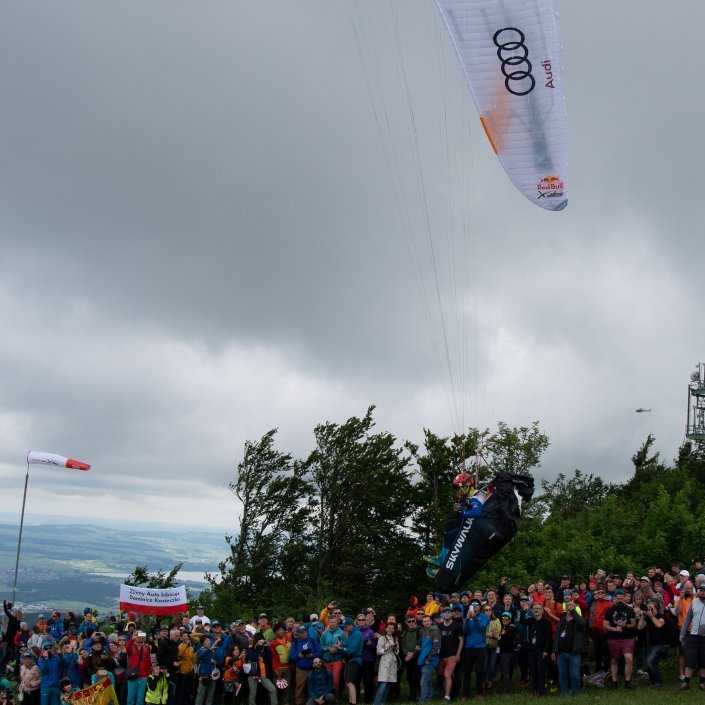 Red Bull X-Alps 2019 Paragliding Start am Gaisberg in Salzburg (Turnpoint 1)