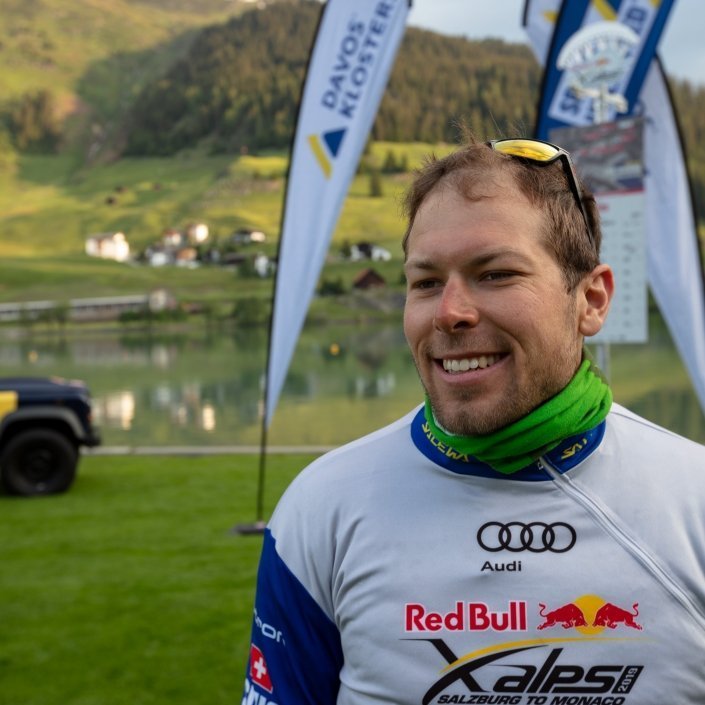 Red Bull X-Alps 2019 Patrick von Känel (Team SUI2) am Turnpoint Davos nach Gleitschirmflug vom Flüelapass