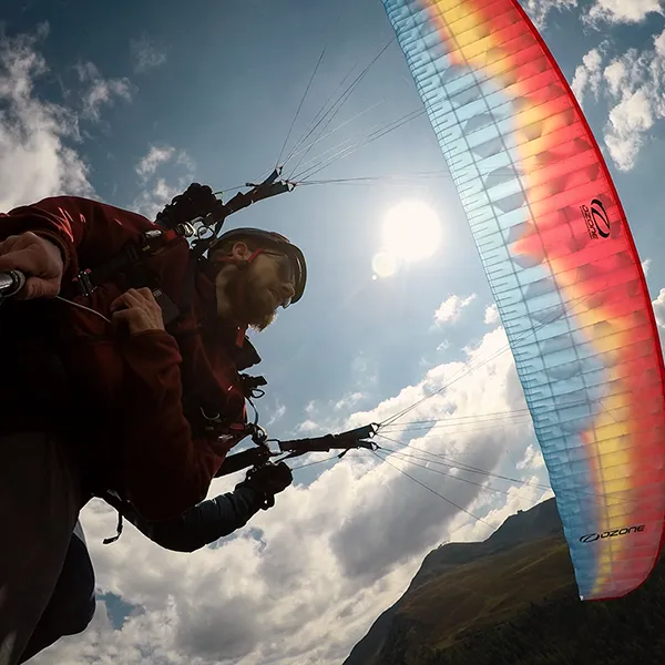 Adrenaline Paraglidingflug Davos