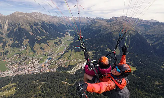 Paragliding Tandemflug Gutschein Davos