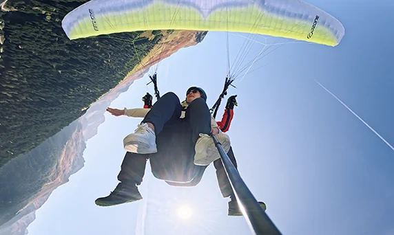 Pure Adrenaline Paragliding Tandemflug Davos